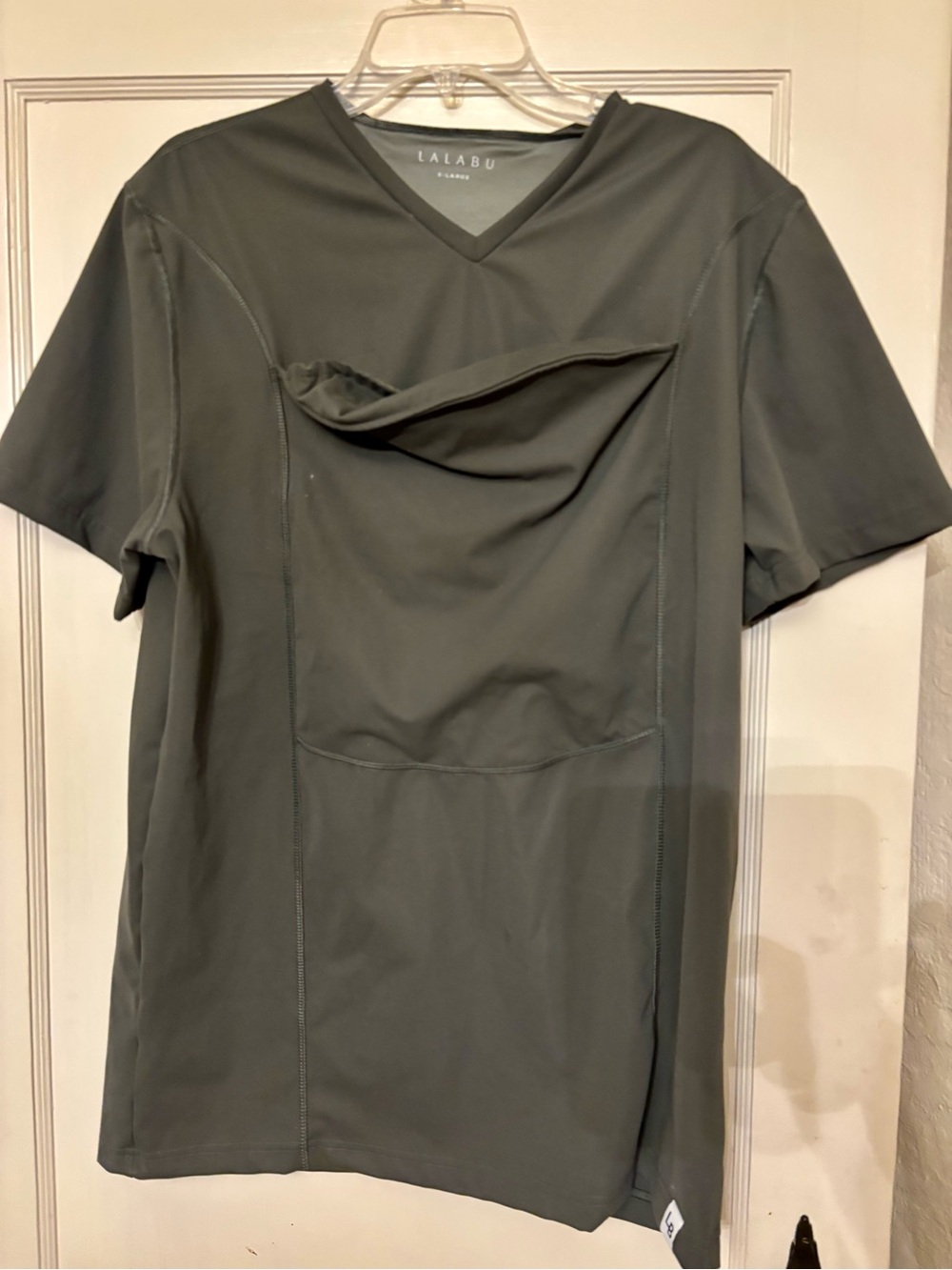 Lalabu Men's Olive Green V-Neck Short Sleeve Shirt